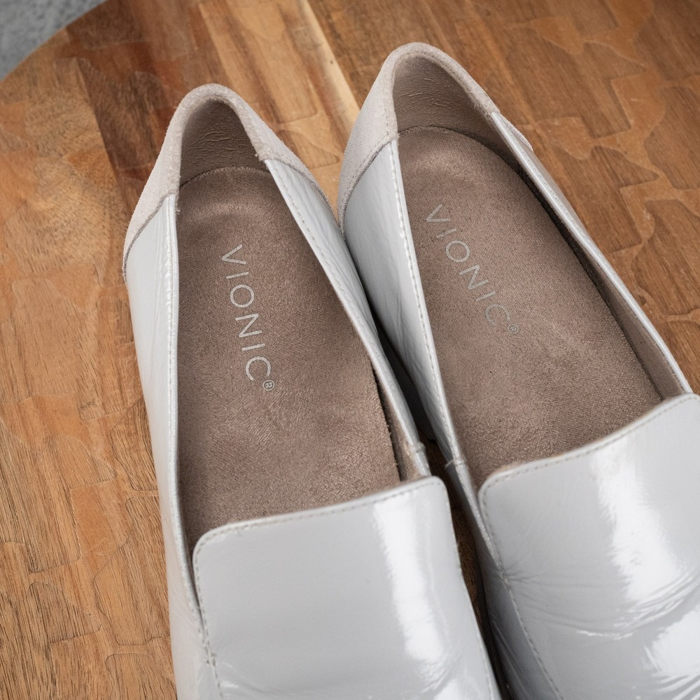 Vionic Kensley Women's Gray Patent Leather Loafer Size 7 - Picture 5 of 9
